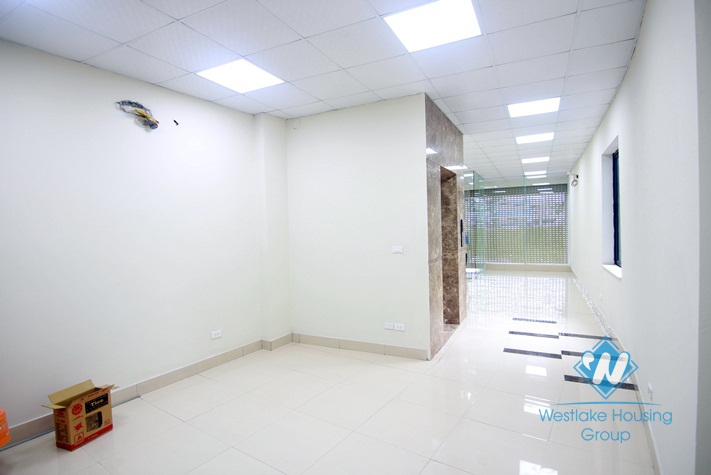 Newly office for rent in Tay Ho, Ha noi